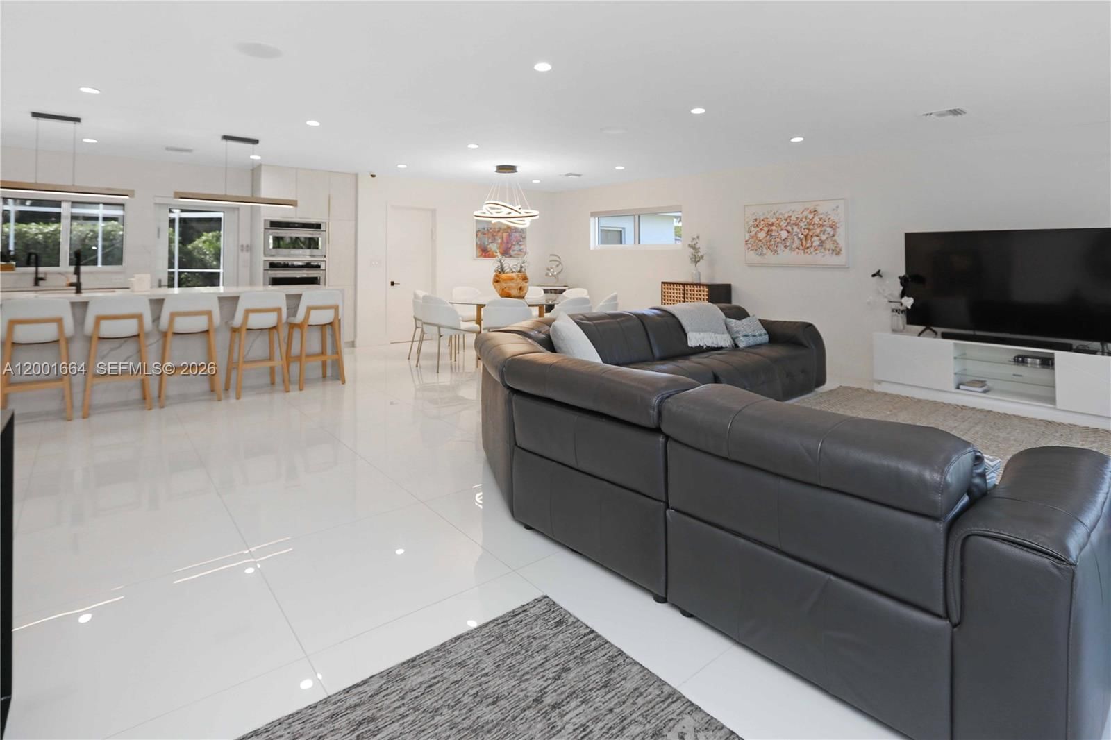 Real estate property located at 1220 Azalea Cres, Broward, Hollywood Golf Estates Se, Hollywood, FL