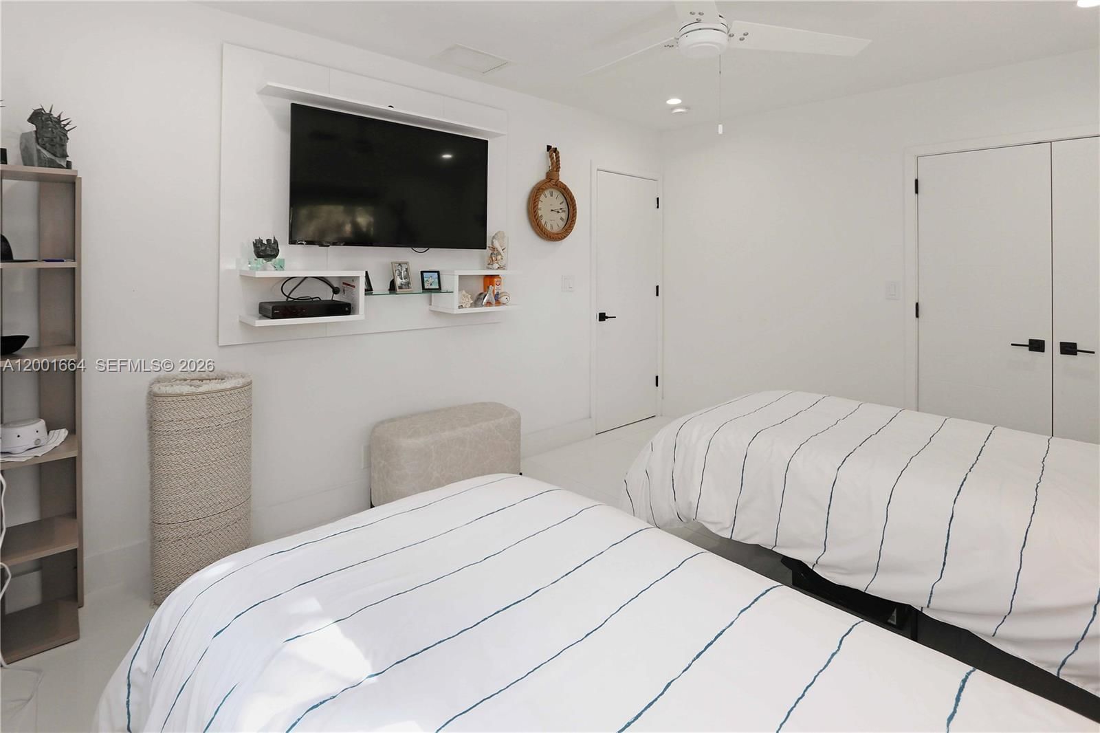 Real estate property located at 1220 Azalea Cres, Broward, Hollywood Golf Estates Se, Hollywood, FL