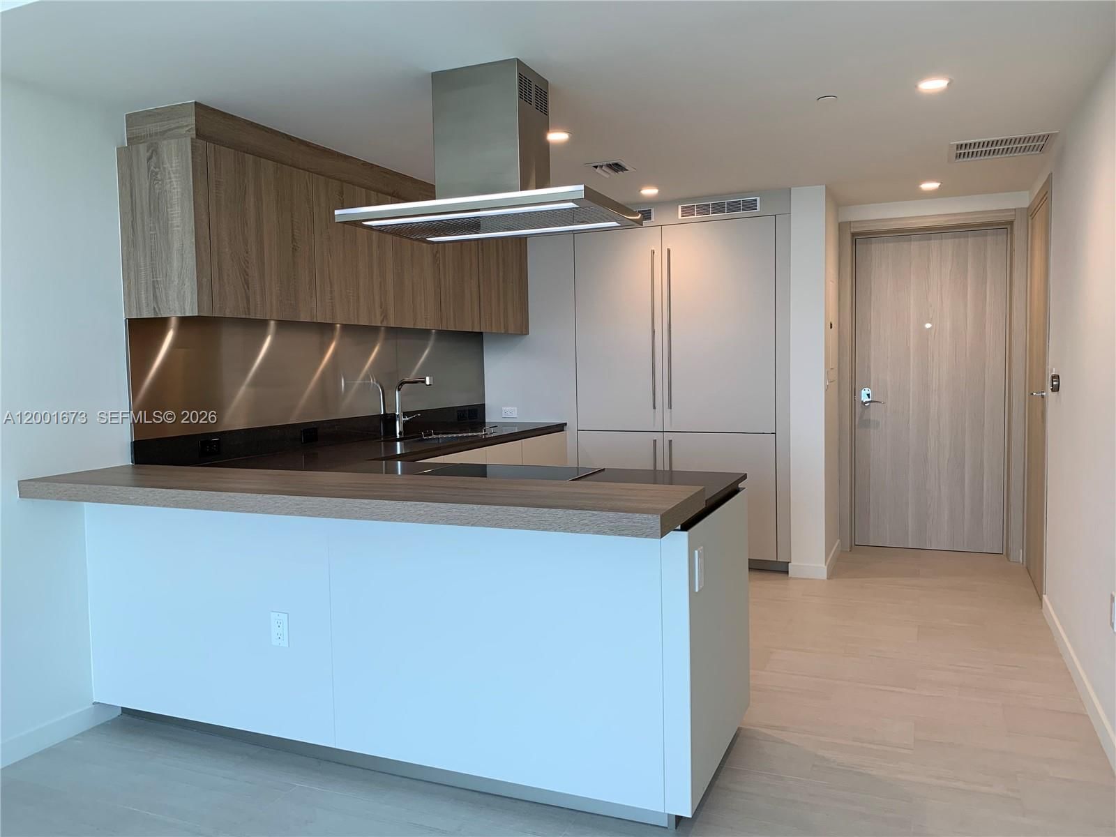 Real estate property located at 1000 Brickell Plz #3904, Miami-dade, Brickell Flatiron Condo, Miami, FL