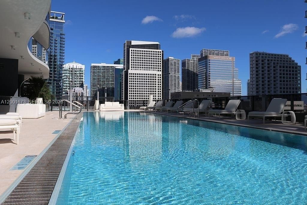 Real estate property located at 1000 Brickell Plz #3904, Miami-dade, Brickell Flatiron Condo, Miami, FL