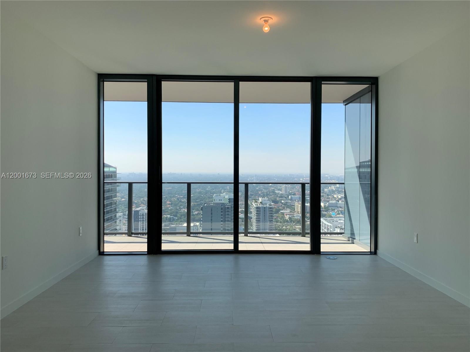 Real estate property located at 1000 Brickell Plz #3904, Miami-dade, Brickell Flatiron Condo, Miami, FL