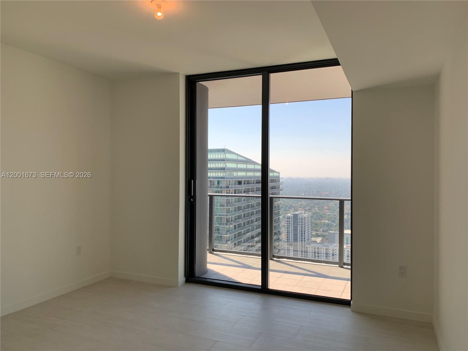 Real estate property located at 1000 Brickell Plz #3904, Miami-dade, Brickell Flatiron Condo, Miami, FL