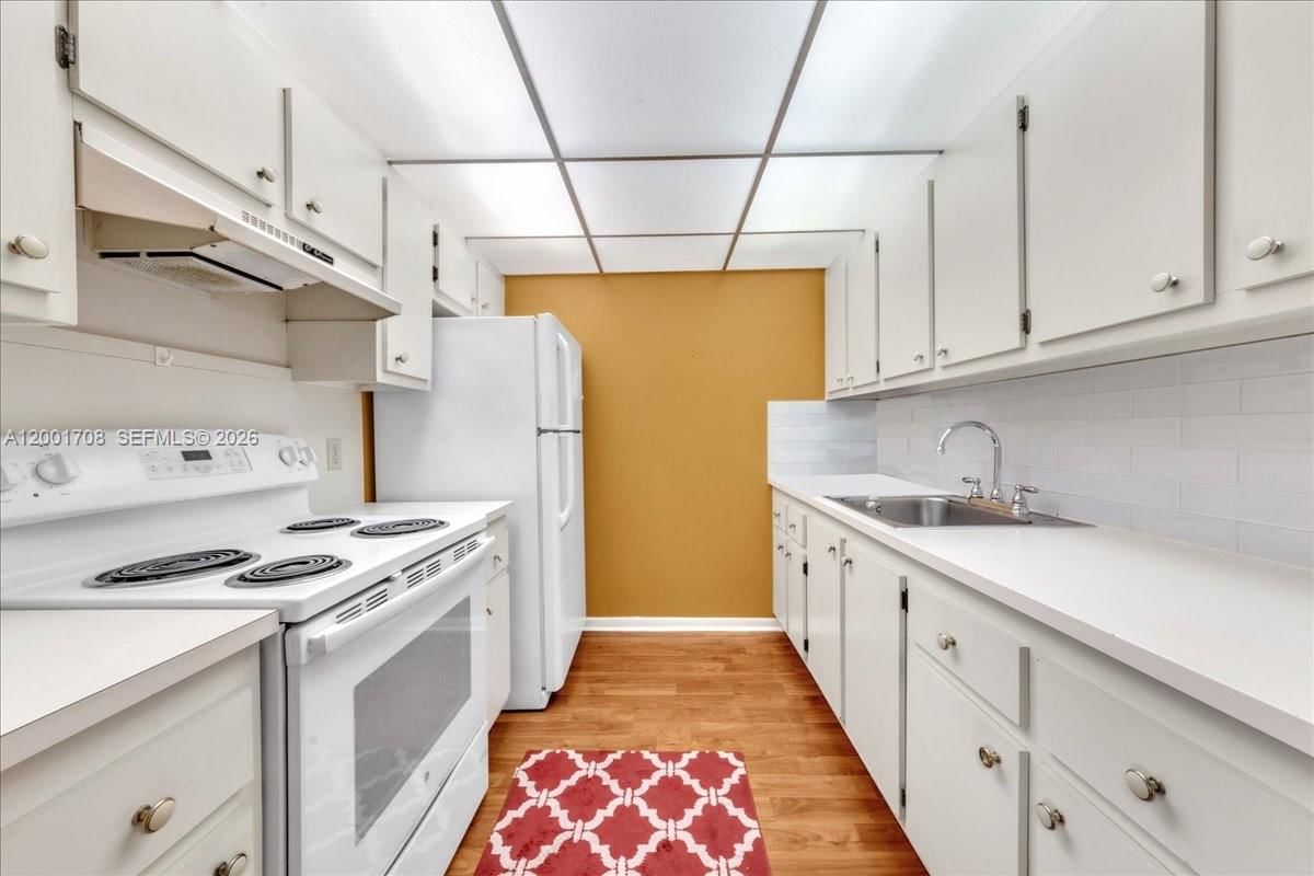 Real estate property located at 13500 1st St #307U, Broward, New Hampton At Century Vi, Pembroke Pines, FL