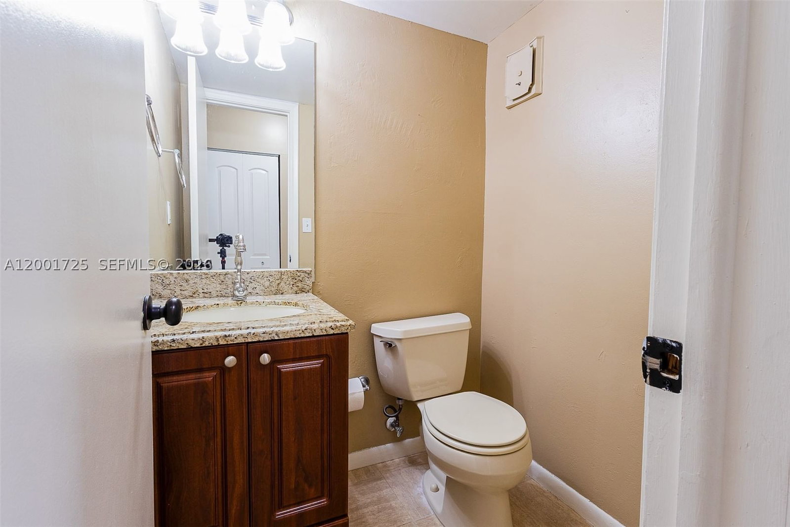Real estate property located at 11245 111th St, Miami-dade, Sabal Chase Sec 1, Miami, FL