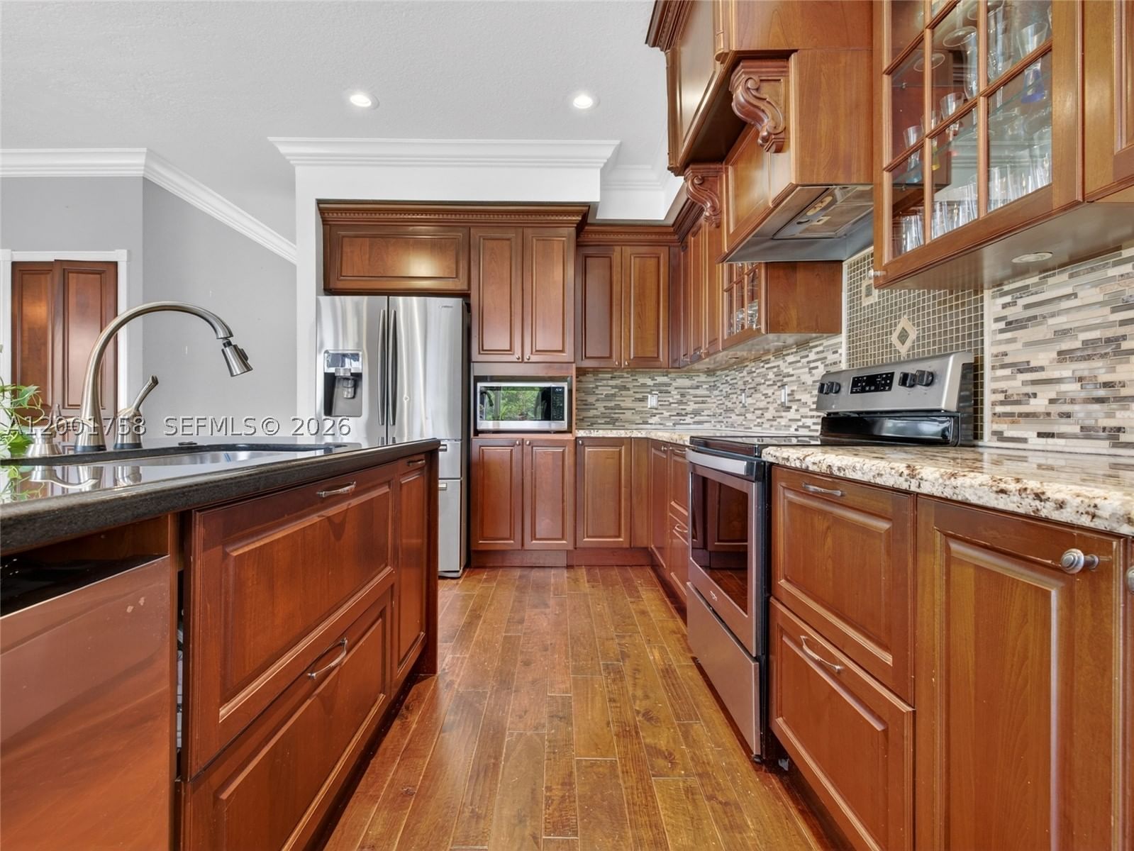 Real estate property located at 567 Live Oak Ln, Broward, Sector 2-parcels 12 13 14, Weston, FL