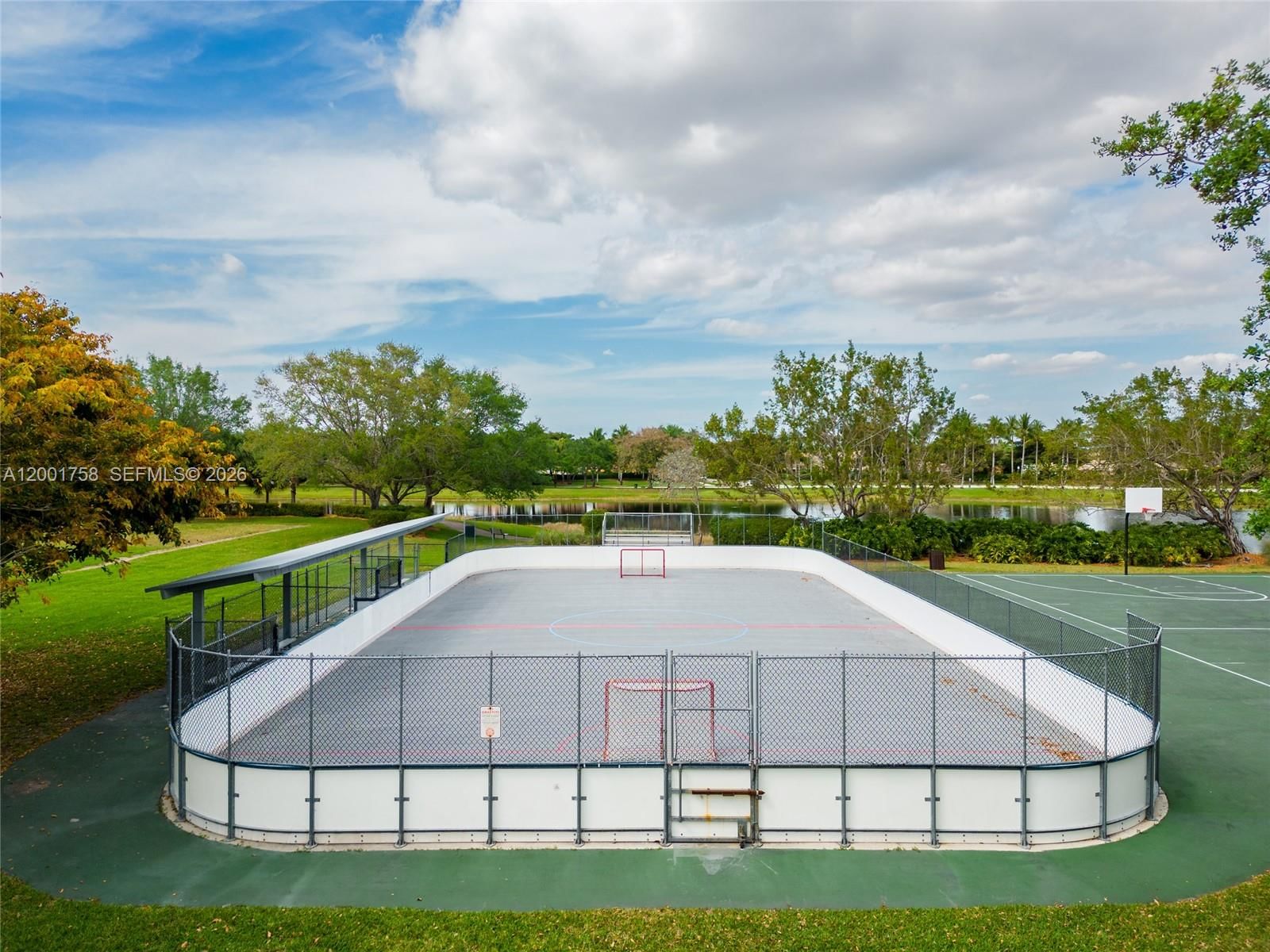 Real estate property located at 567 Live Oak Ln, Broward, Sector 2-parcels 12 13 14, Weston, FL