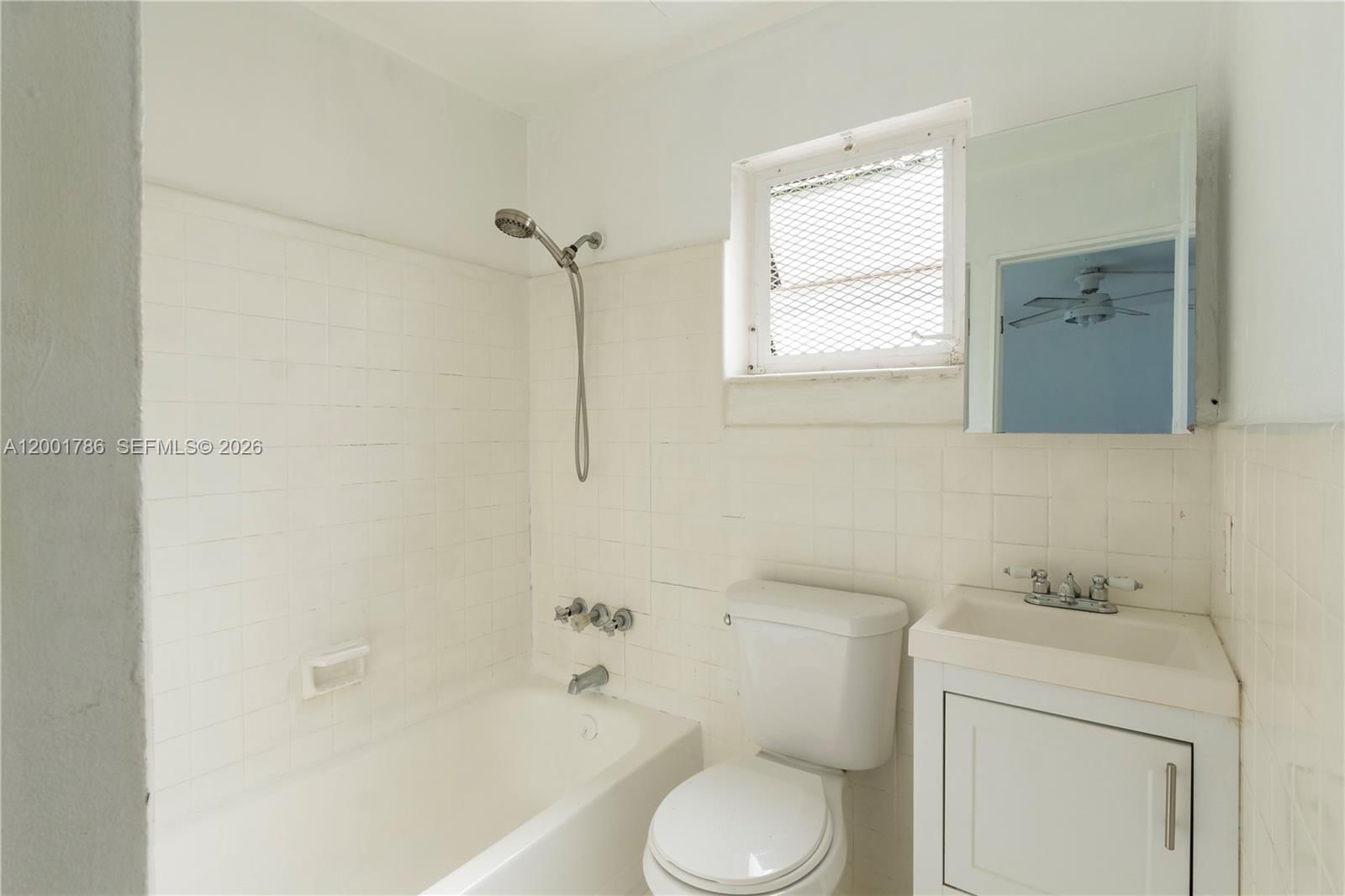 Real estate property located at 565 160th Ter, Miami-dade, Fulford Highlands 3 Addn, Miami, FL