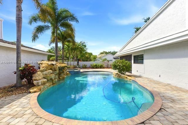 Real estate property located at 400 78th Ave, Broward, Canterbury, Plantation, FL