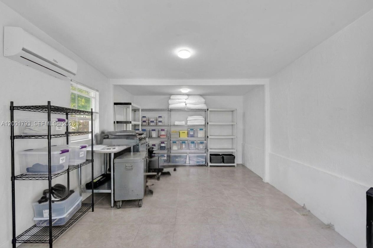 Real estate property located at 7611 3rd Ave, Miami-dade, Pinemount, Miami, FL