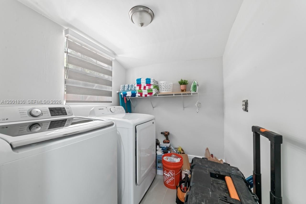 Real estate property located at 18901 10th Ct, Miami-dade, Norwood 3 Addn Sec 1, Miami Gardens, FL