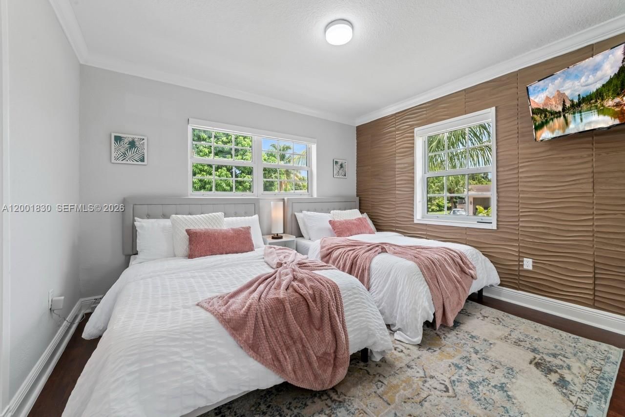 Real estate property located at 18901 10th Ct, Miami-dade, Norwood 3 Addn Sec 1, Miami Gardens, FL