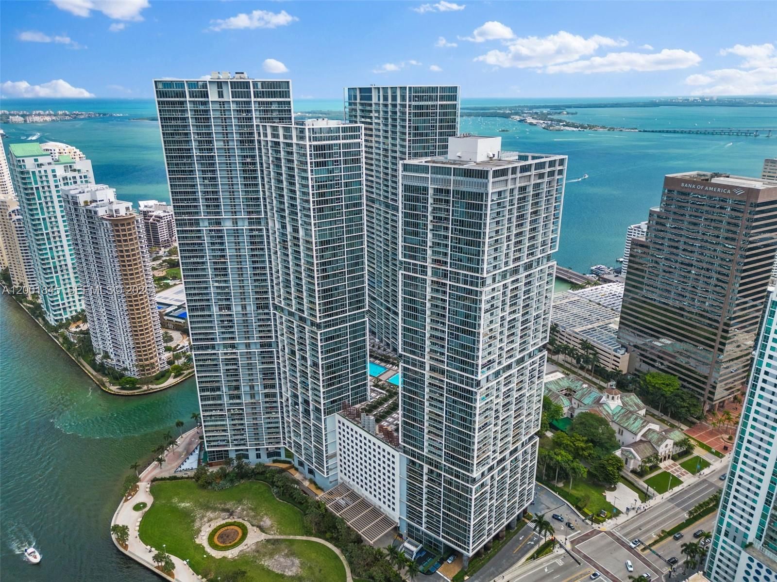 Real estate property located at 475 Brickell Ave #2812, Miami-dade, Iconbrickell Condo No 1, Miami, FL