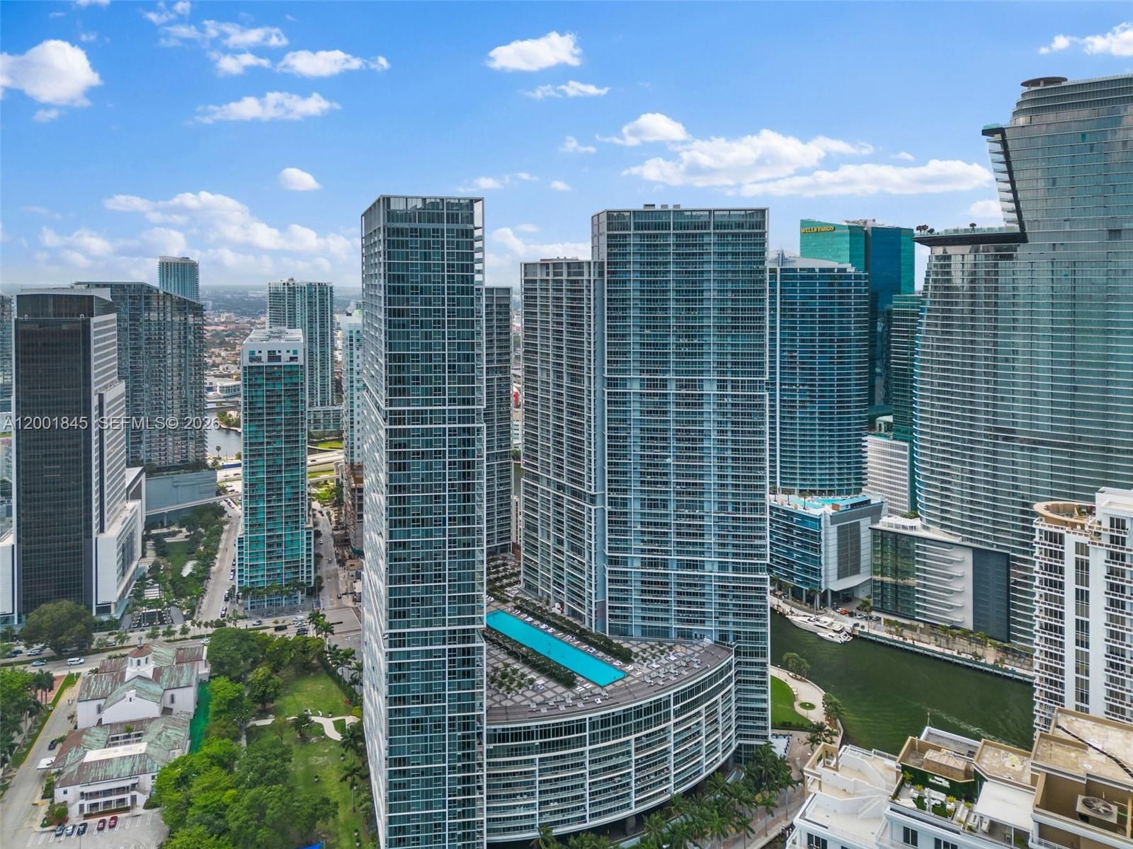 Real estate property located at 475 Brickell Ave #2812, Miami-dade, Iconbrickell Condo No 1, Miami, FL