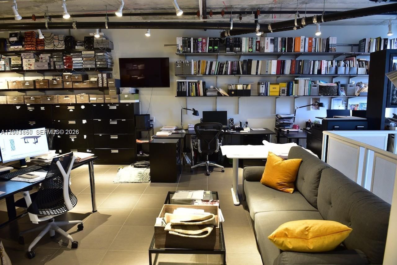 Real estate property located at 3250 1st Ave #321, Miami-dade, Midblock Miami Condo, Miami, FL