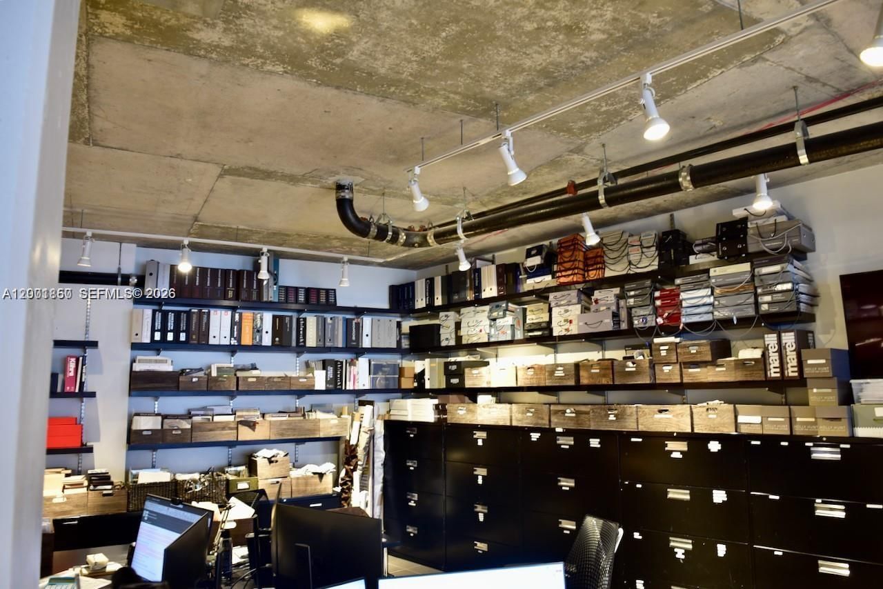 Real estate property located at 3250 1st Ave #321, Miami-dade, Midblock Miami Condo, Miami, FL