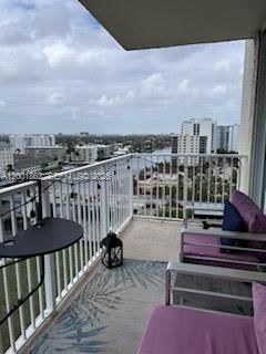 Real estate property located at 3020 32nd Ave #1202, Broward, Tides At Bridgeside Squar, Fort Lauderdale, FL