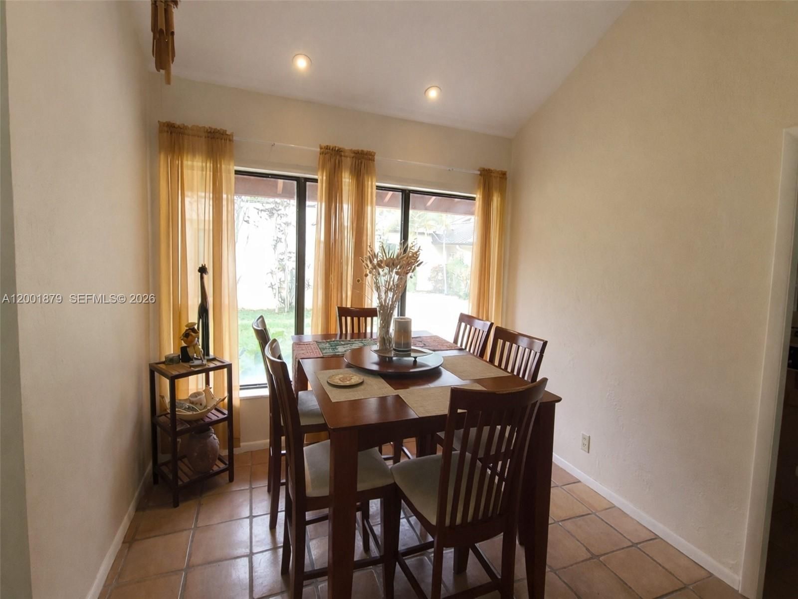 Real estate property located at 5524 Constant Spring Ter #213, Broward, Hills Of Inverrary Tract, Lauderhill, FL