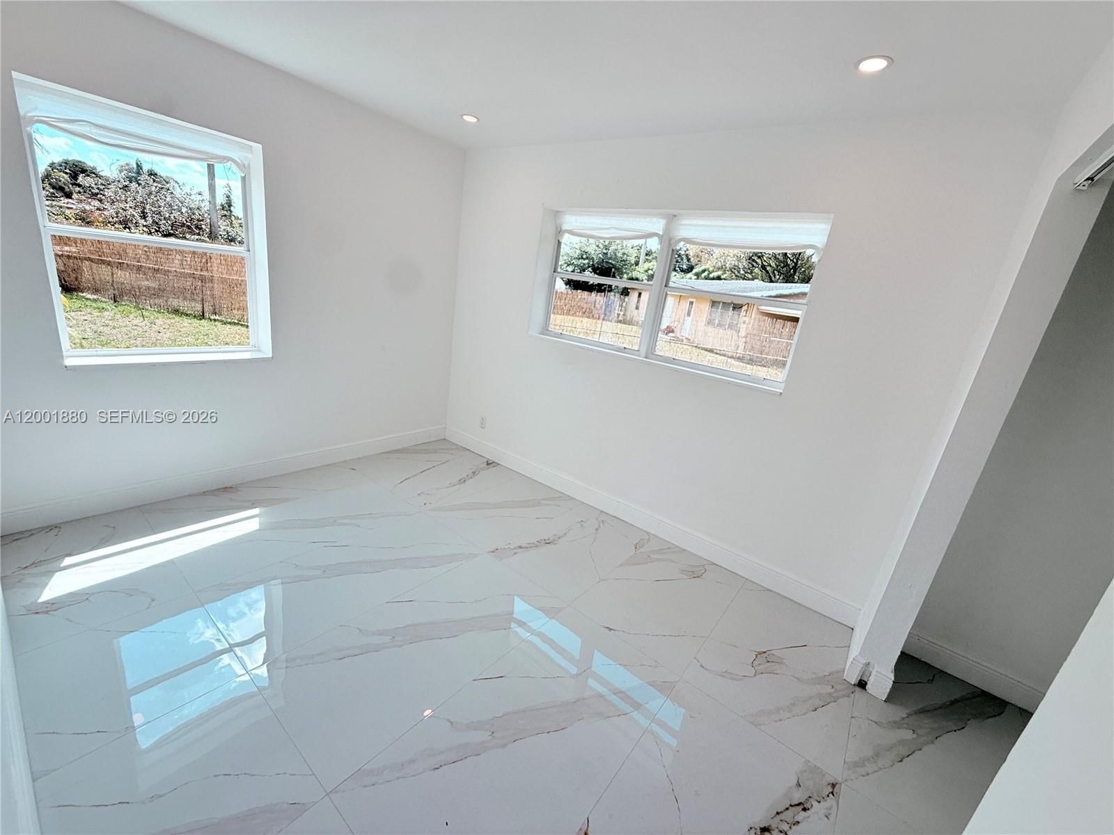 Real estate property located at 1606 12th Ave, Broward, Lauderdale Villas, Fort Lauderdale, FL