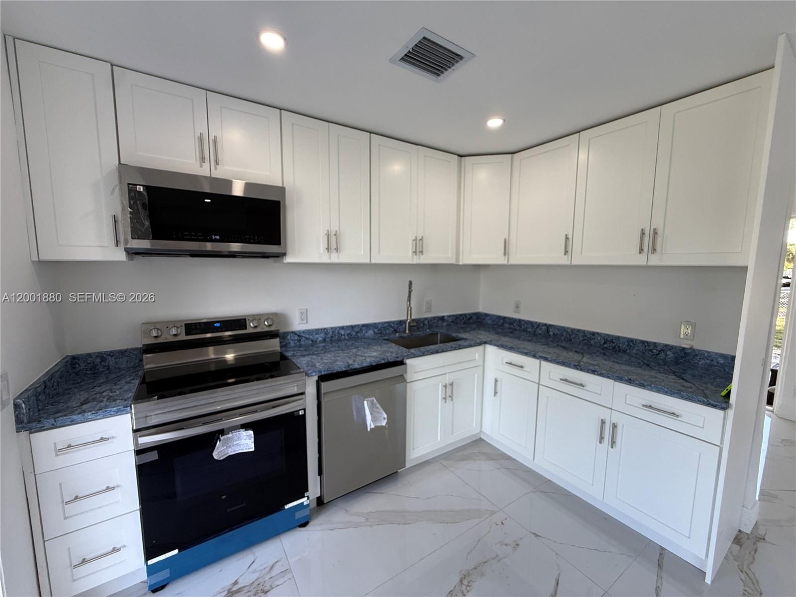 Real estate property located at 1606 12th Ave, Broward, Lauderdale Villas, Fort Lauderdale, FL