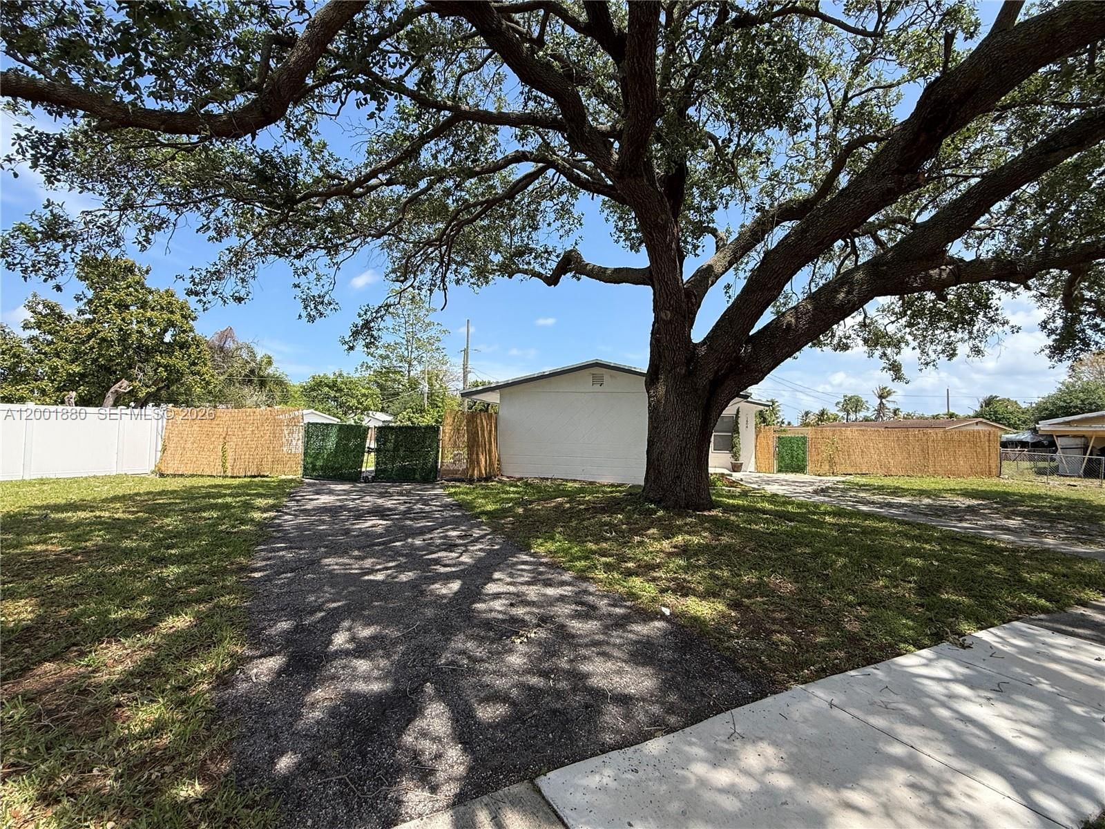 Real estate property located at 1606 12th Ave, Broward, Lauderdale Villas, Fort Lauderdale, FL