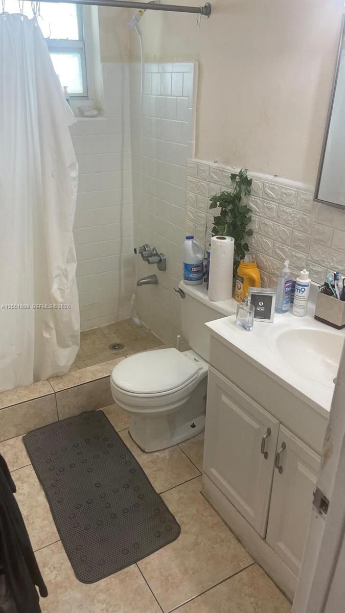 Real estate property located at 2225 123rd St #204, Miami-dade, Keystone Manor Condo, North Miami, FL