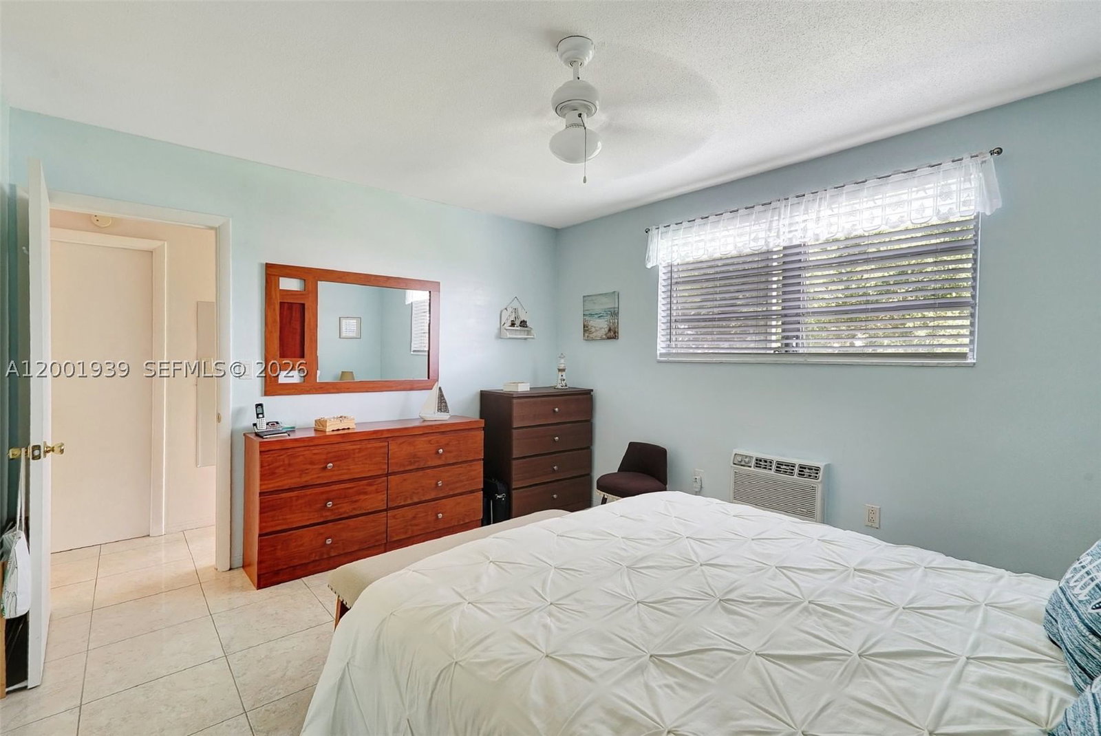 Real estate property located at 16801 13th Ave #206, Miami-dade, Mar-len Gardens No 7 Corp, Miami, FL
