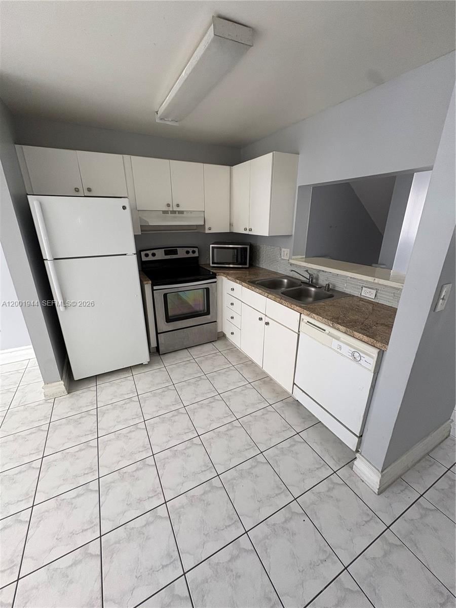 Real estate property located at 12035 14th St #105, Miami-dade, Christy Place Villas &, Miami, FL