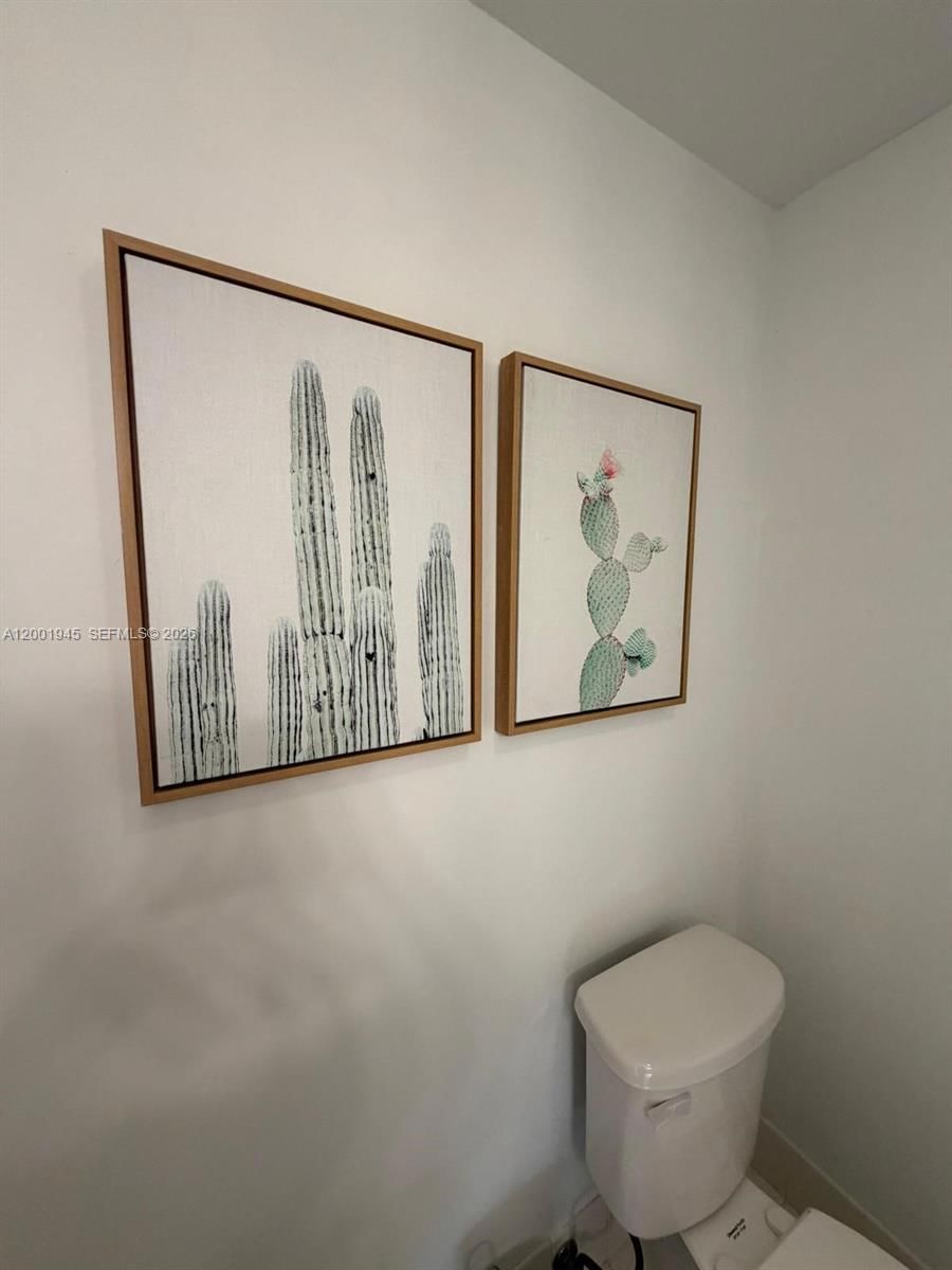 Real estate property located at 9725 52nd St #202, Miami-dade, Doral House Condo No 3, Doral, FL