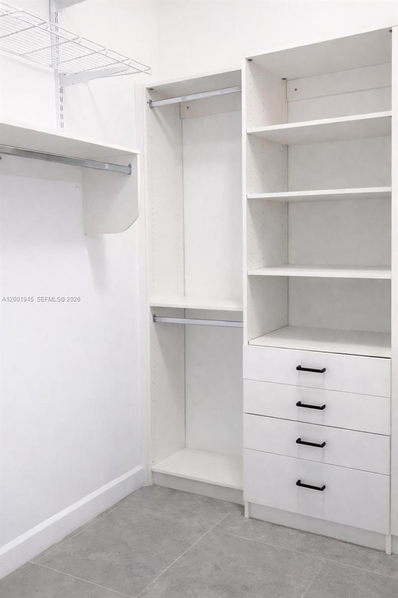 Real estate property located at 9725 52nd St #202, Miami-dade, Doral House Condo No 3, Doral, FL