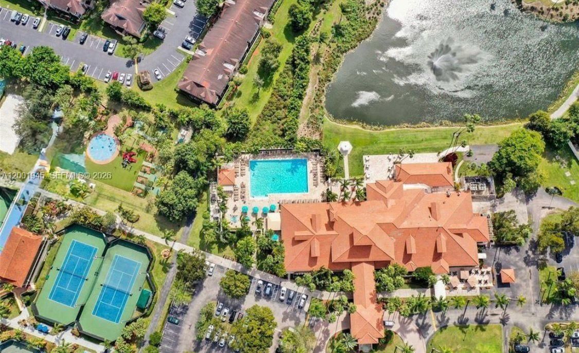 Real estate property located at 9725 52nd St #202, Miami-dade, Doral House Condo No 3, Doral, FL