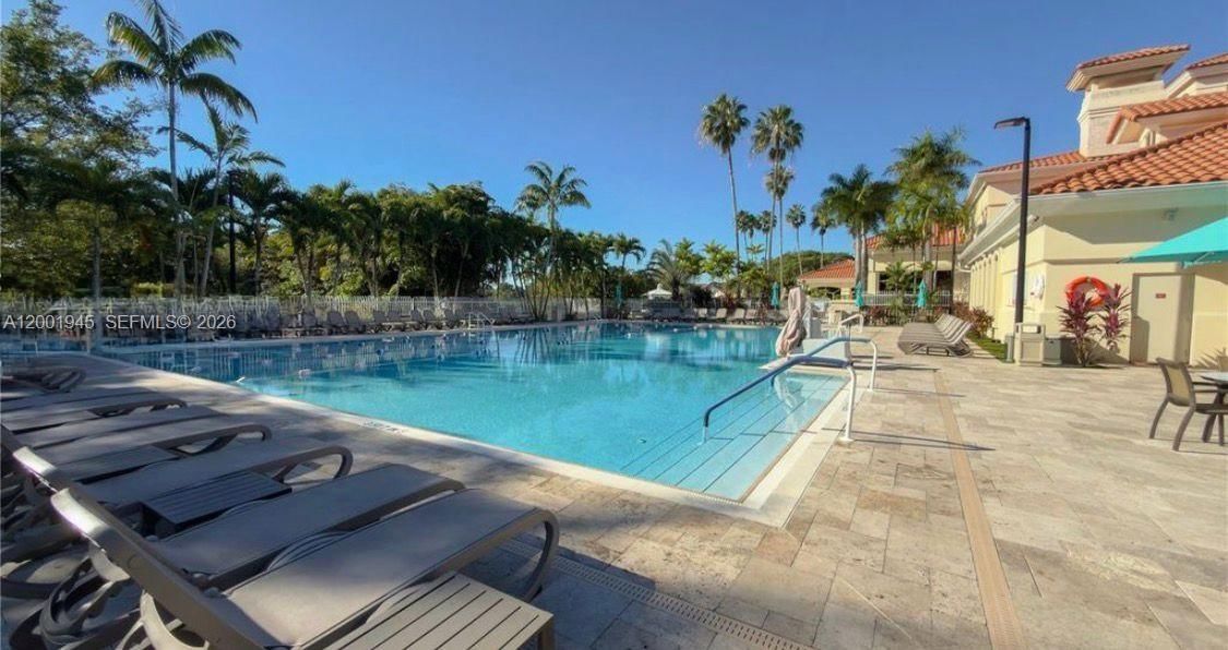 Real estate property located at 9725 52nd St #202, Miami-dade, Doral House Condo No 3, Doral, FL