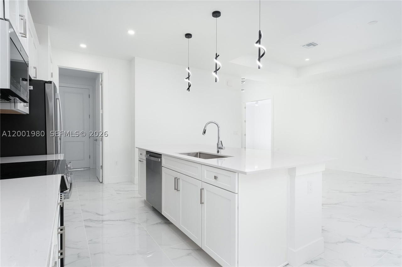 Real estate property located at 529 Theodore Vail, Lee, Mirror Lakes, Lehigh Acres, FL