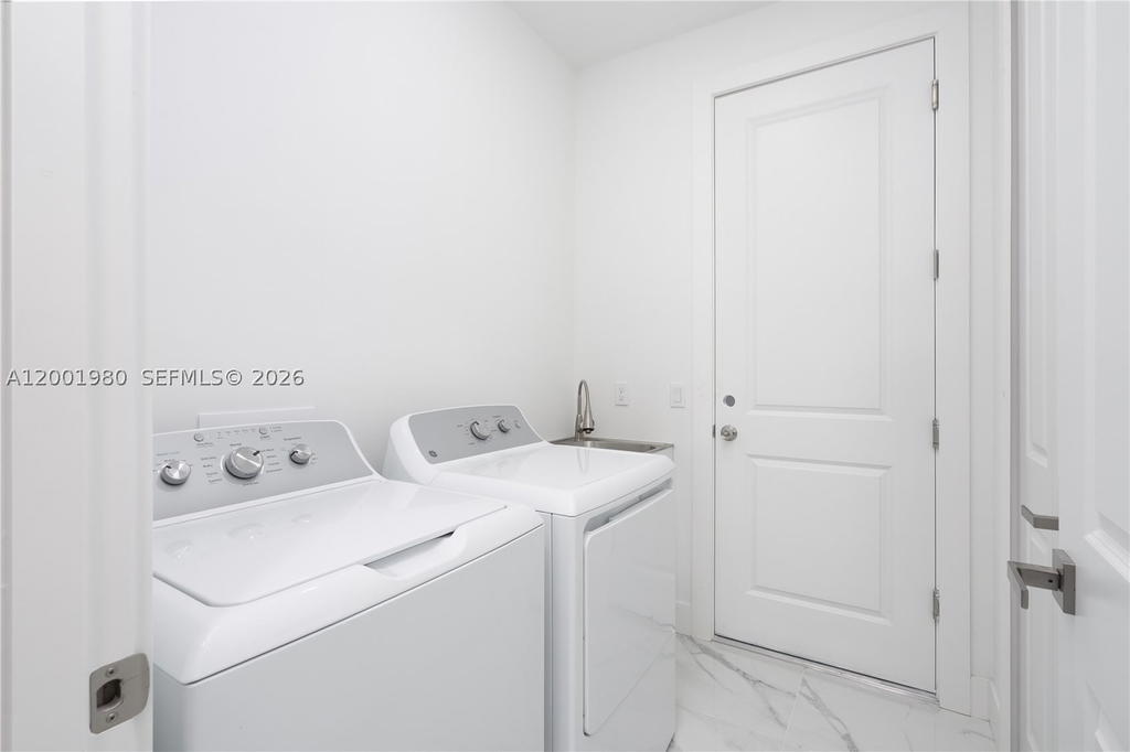 Real estate property located at 529 Theodore Vail, Lee, Mirror Lakes, Lehigh Acres, FL