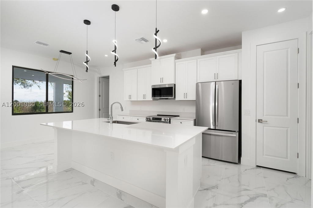 Real estate property located at 529 Theodore Vail, Lee, Mirror Lakes, Lehigh Acres, FL