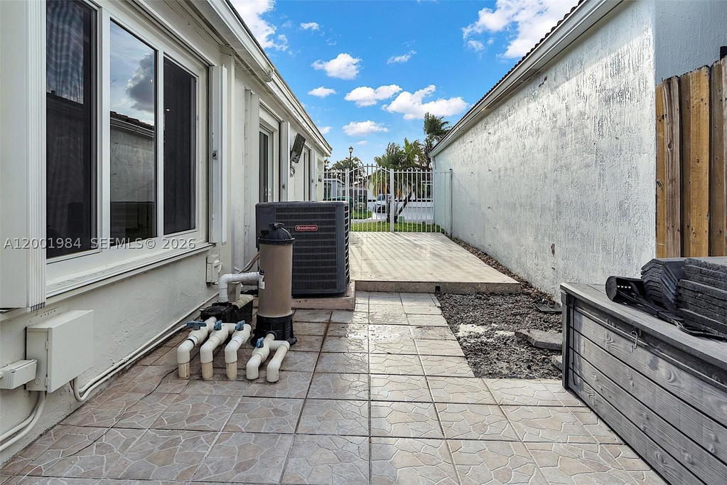 Real estate property located at 17403 142nd Pl, Miami-dade, Weitzer Serena Lakes West, Miami, FL