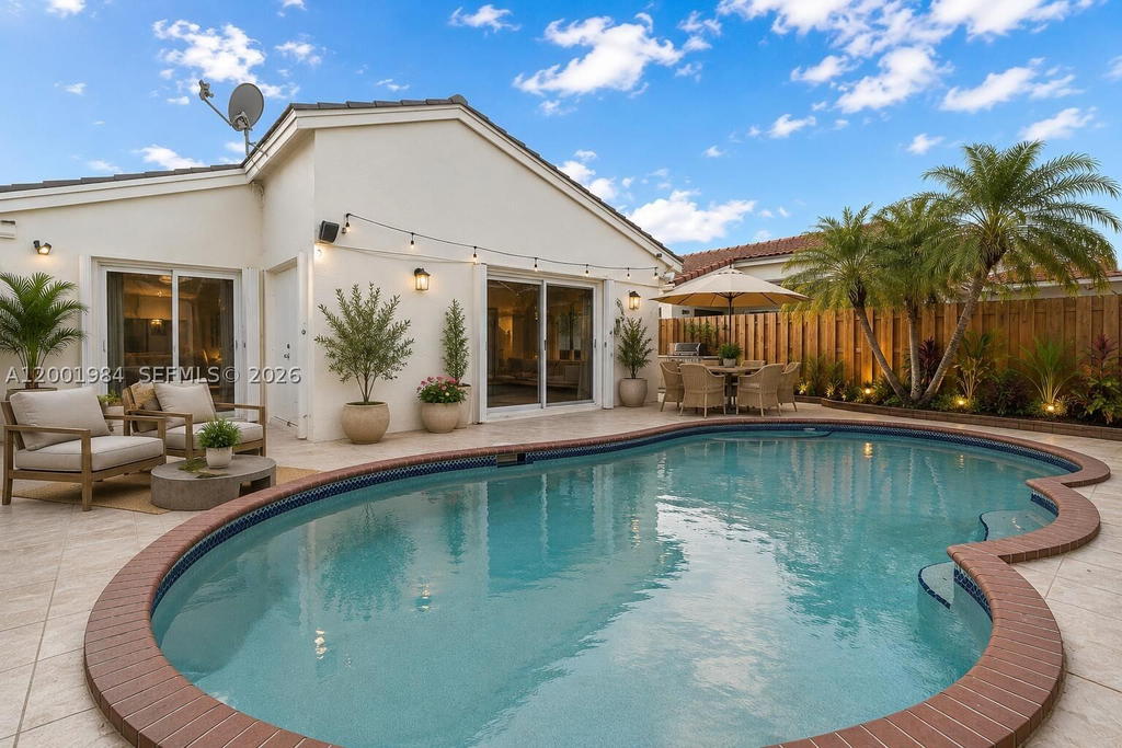Real estate property located at 17403 142nd Pl, Miami-dade, Weitzer Serena Lakes West, Miami, FL