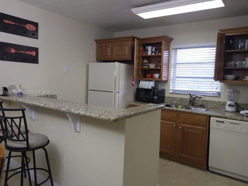 Real estate property located at 7530 82nd St G102, Miami-dade, Village At Dadeland Condo, Miami, FL