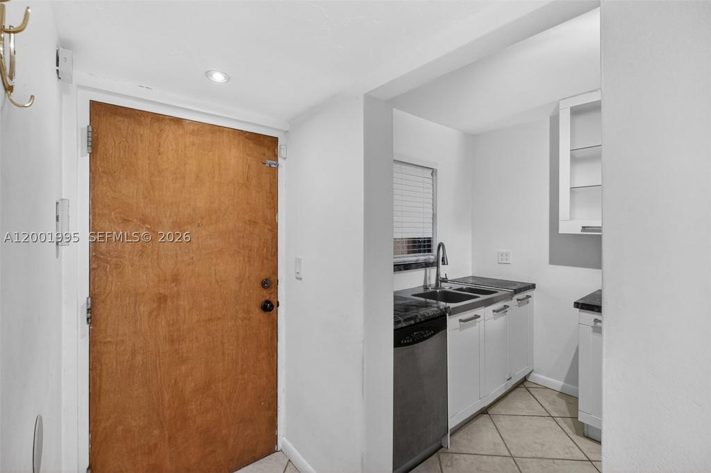 Real estate property located at 1250 Lincoln Rd #404, Miami-dade, Lincoln West Gardens Condo, Miami Beach, FL