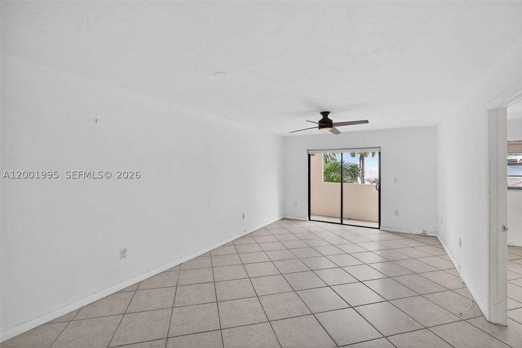 Real estate property located at 1250 Lincoln Rd #404, Miami-dade, Lincoln West Gardens Condo, Miami Beach, FL