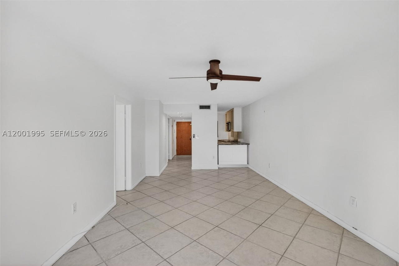 Real estate property located at 1250 Lincoln Rd #404, Miami-dade, Lincoln West Gardens Condo, Miami Beach, FL