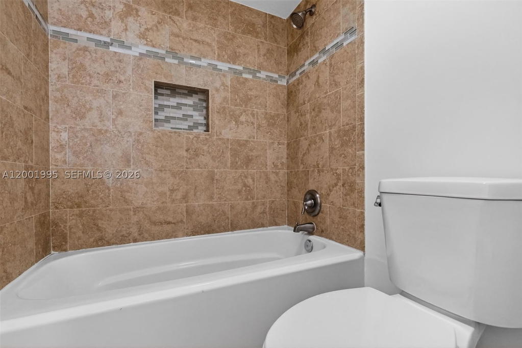 Real estate property located at 1250 Lincoln Rd #404, Miami-dade, Lincoln West Gardens Condo, Miami Beach, FL