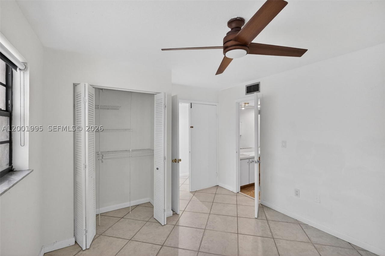 Real estate property located at 1250 Lincoln Rd #404, Miami-dade, Lincoln West Gardens Condo, Miami Beach, FL
