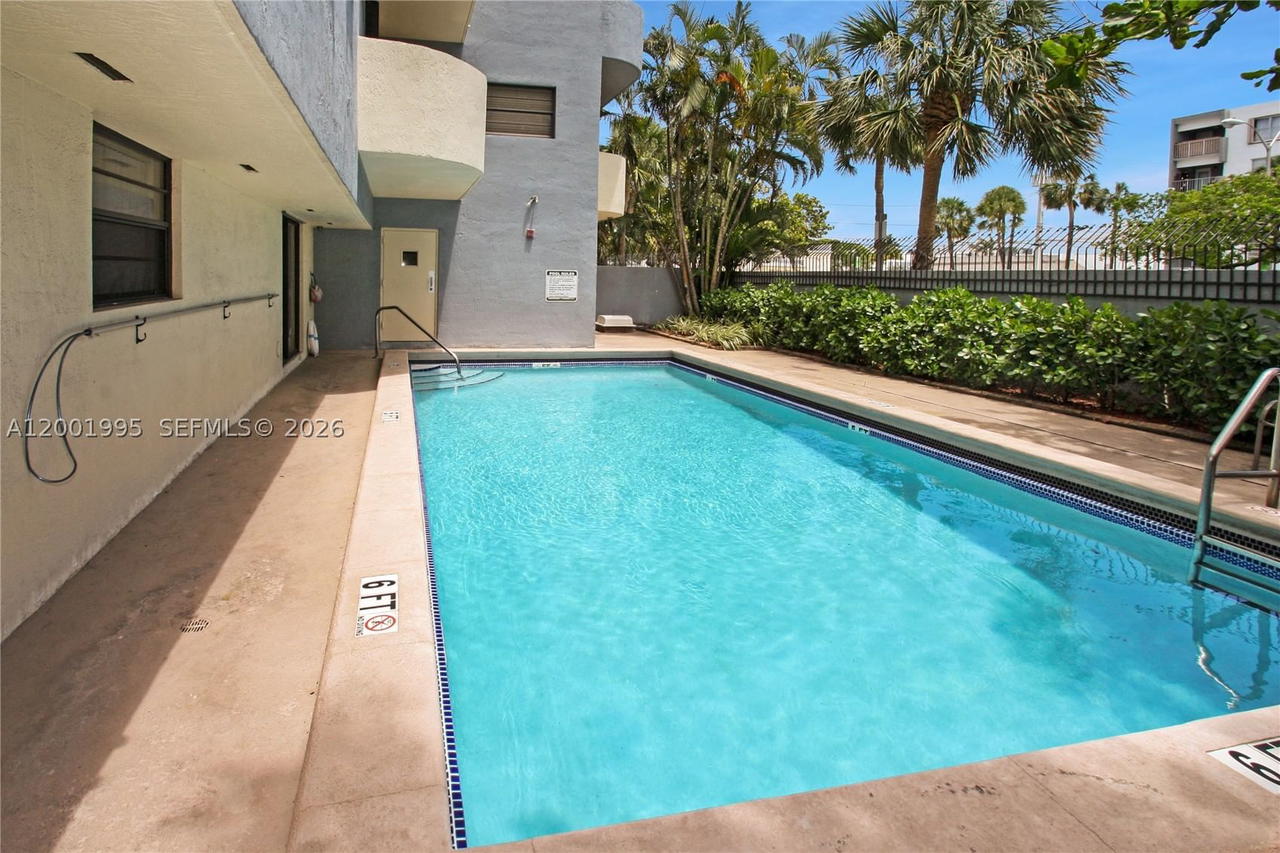 Real estate property located at 1250 Lincoln Rd #404, Miami-dade, Lincoln West Gardens Condo, Miami Beach, FL