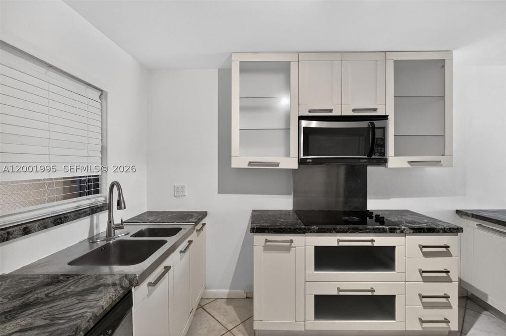Real estate property located at 1250 Lincoln Rd #404, Miami-dade, Lincoln West Gardens Condo, Miami Beach, FL