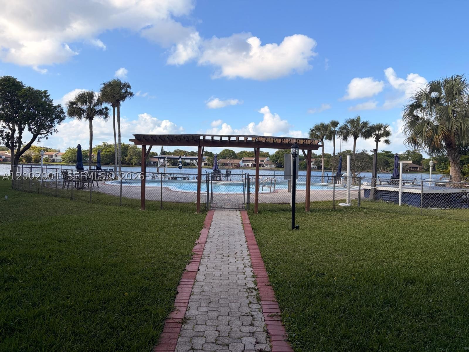 Real estate property located at 671 195th St #208E, Miami-dade, Cedar Gleen, Miami, FL
