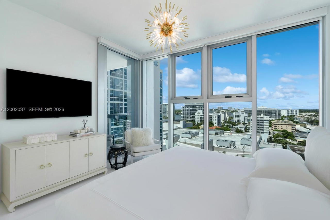 Real estate property located at 6899 Collins Ave #1109, Miami-dade, North Carillon Beach Cond, Miami Beach, FL