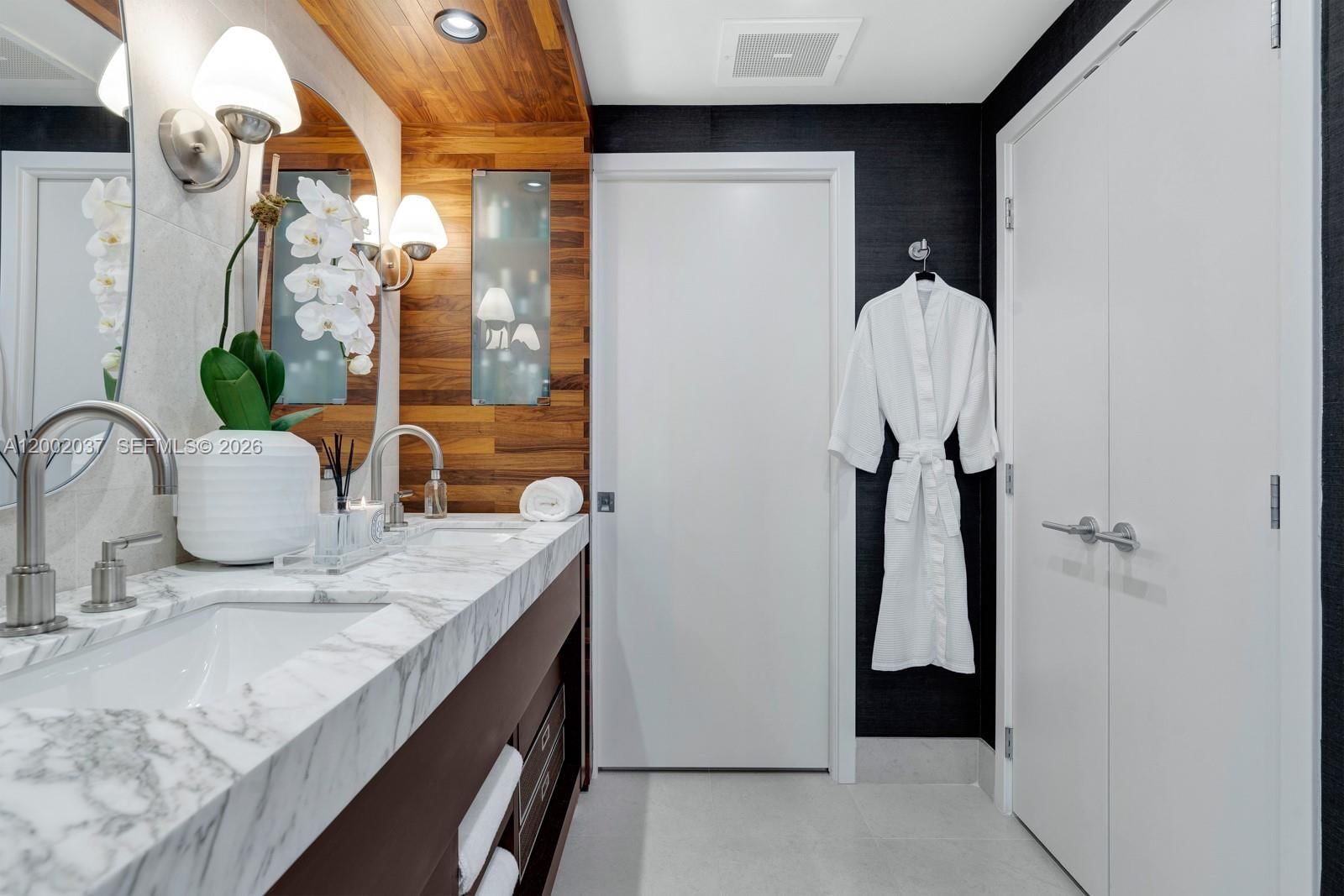 Real estate property located at 6899 Collins Ave #1109, Miami-dade, North Carillon Beach Cond, Miami Beach, FL