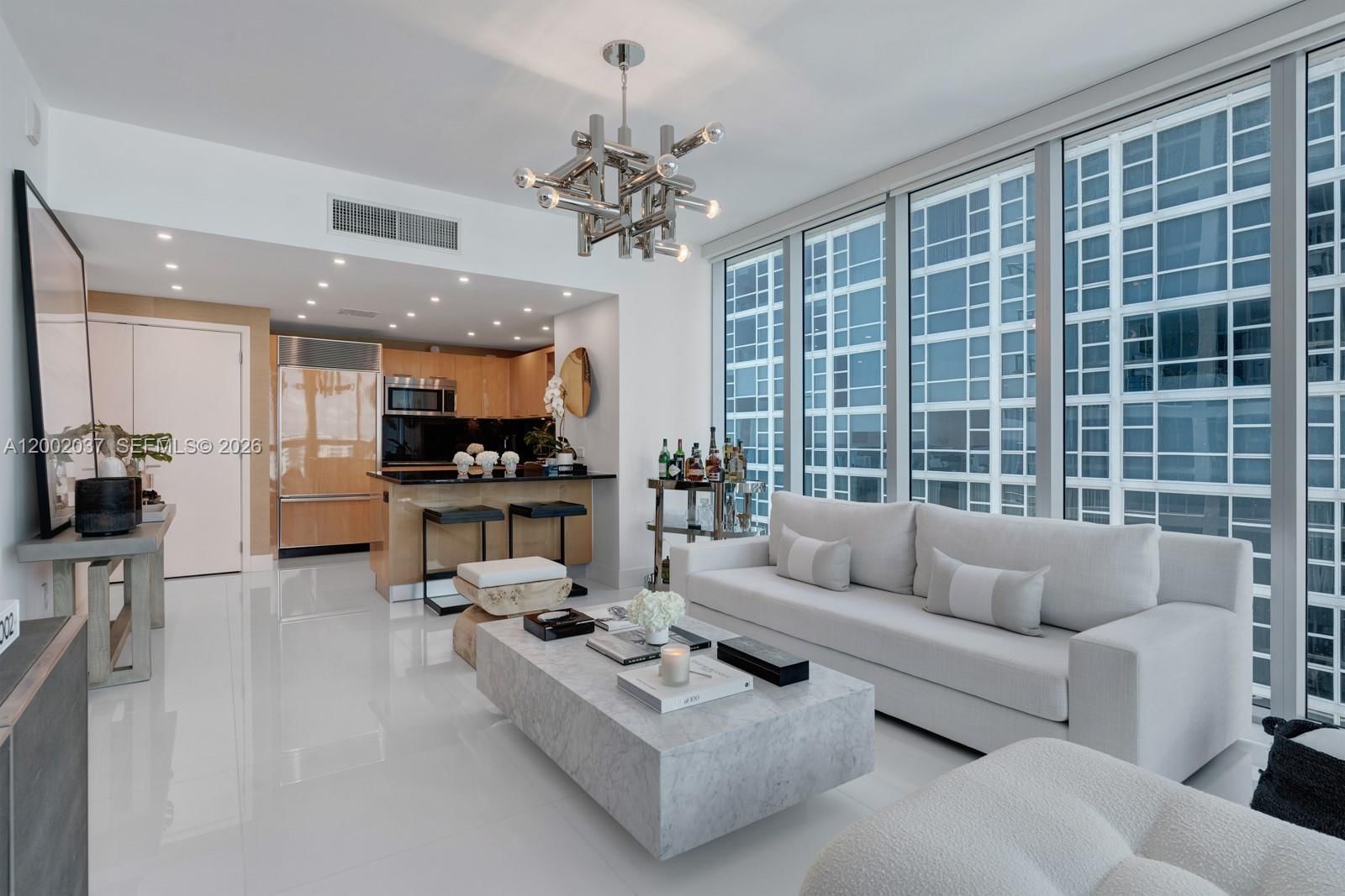 Real estate property located at 6899 Collins Ave #1109, Miami-dade, North Carillon Beach Cond, Miami Beach, FL