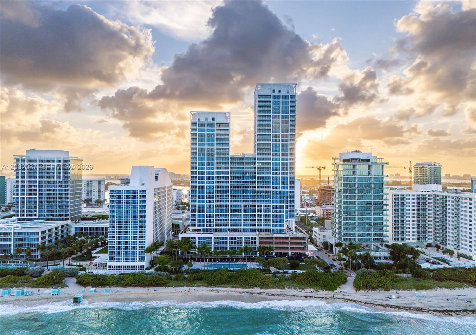 Real estate property located at 6899 Collins Ave #1109, Miami-dade, North Carillon Beach Cond, Miami Beach, FL