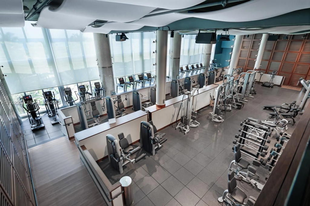 Real estate property located at 6899 Collins Ave #1109, Miami-dade, North Carillon Beach Cond, Miami Beach, FL